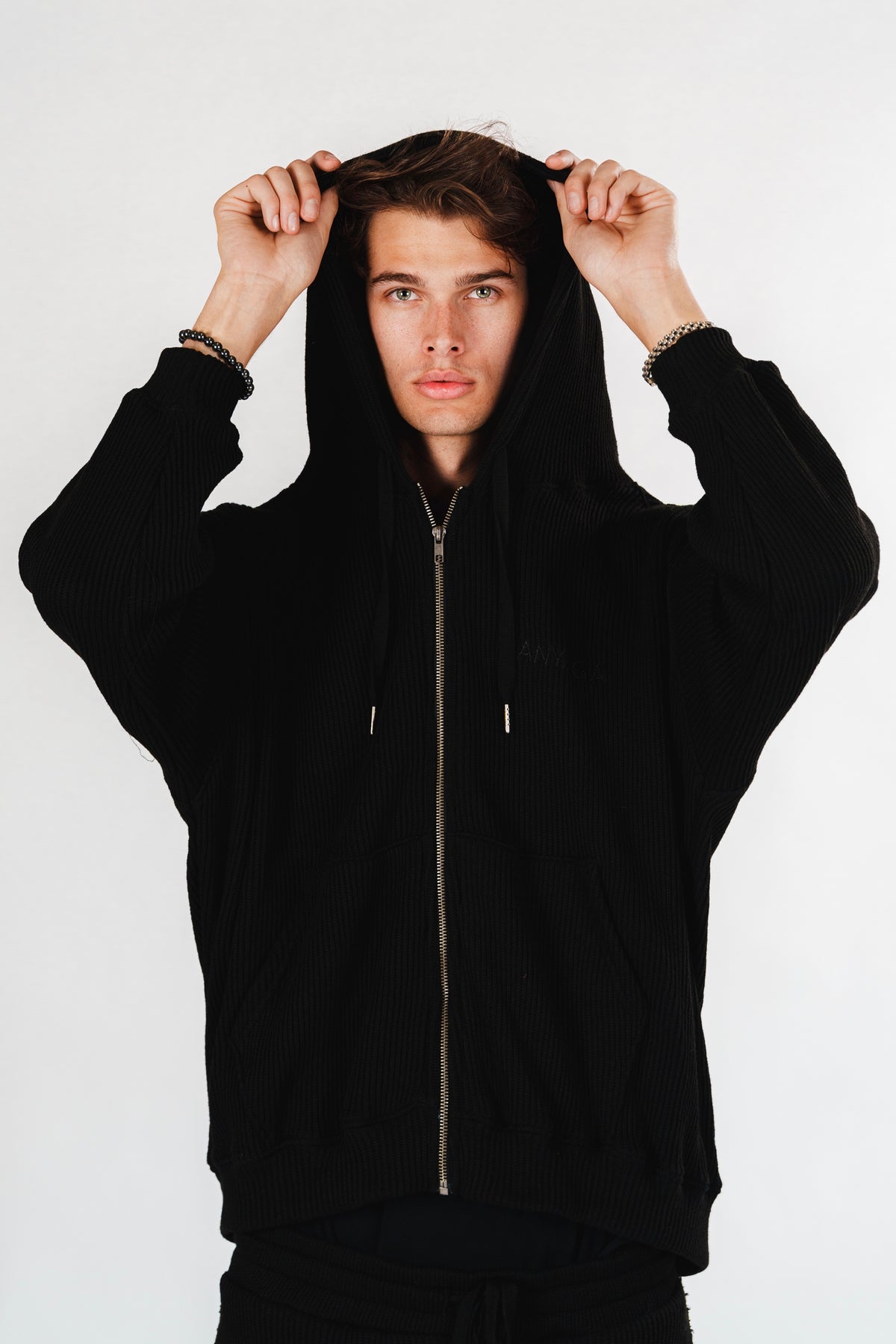ZIPPED HOODIE