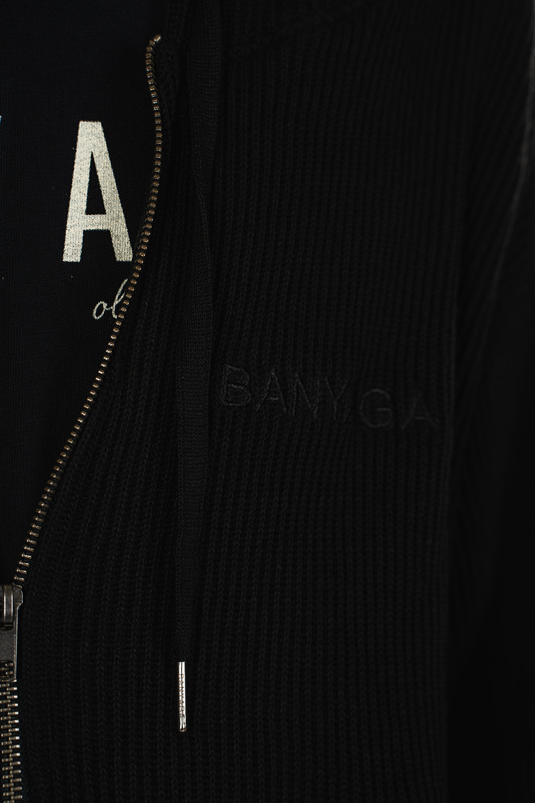 ZIPPED HOODIE